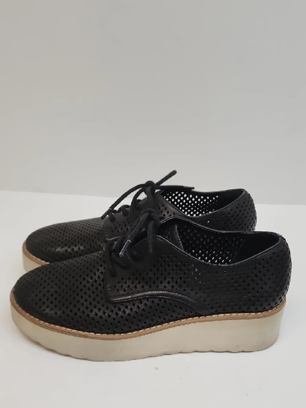Vince Camuto vince camuto